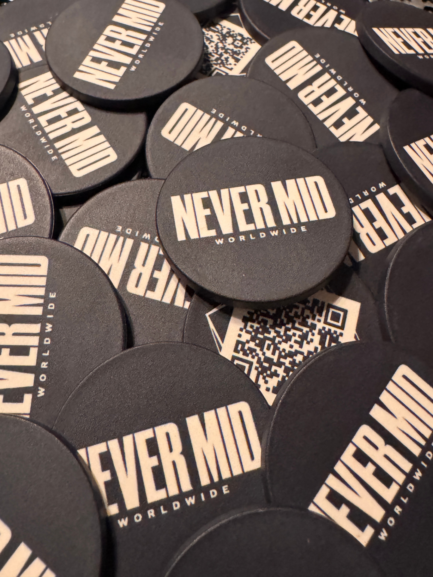 NEVER MID Poker Chip mockup